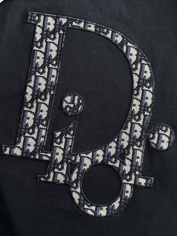 ブランドTシャツ細部ディテール